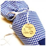 Schultütenanhänger aus Holz Schulkind