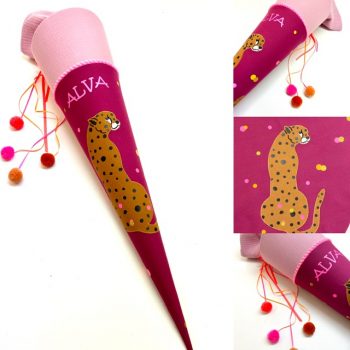 Schultüte mit Leopard, Musselin, bunte Punkte und Bommel als Anhänger